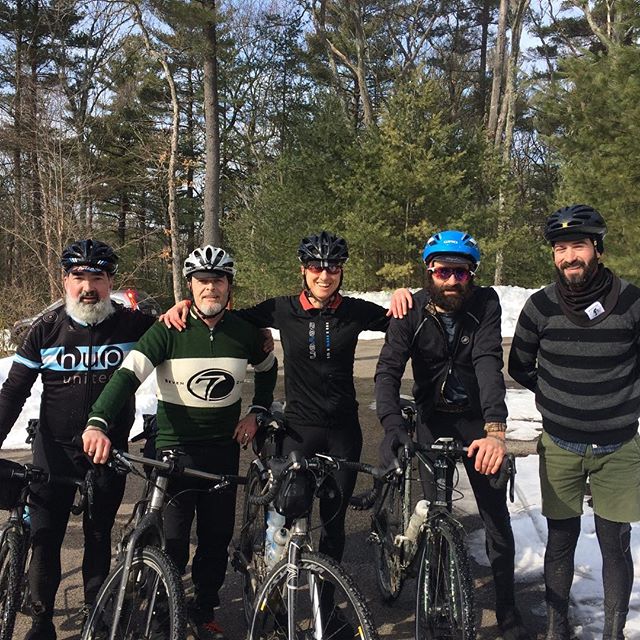 An overlap of REAL Riders and B Teamers = a solid #wintertideride. Thanks @overlandbasecamp for a great day!